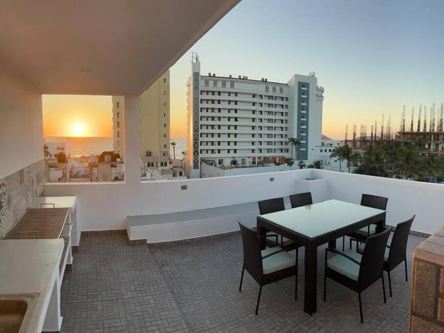 2Br/2Ba Condo 1 Block To Ocean! - Unit #5 马萨特兰 外观 照片