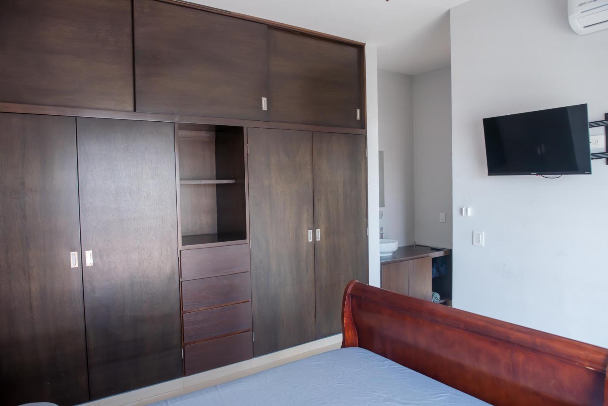 2Br/2Ba Condo 1 Block To Ocean! - Unit #5 马萨特兰 外观 照片